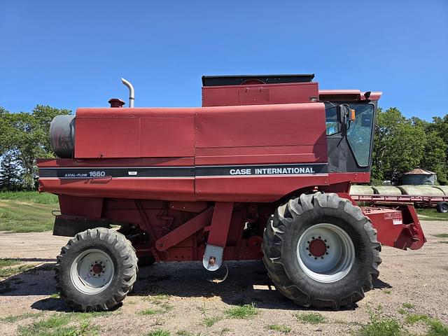 Image of Case IH 1660 equipment image 2