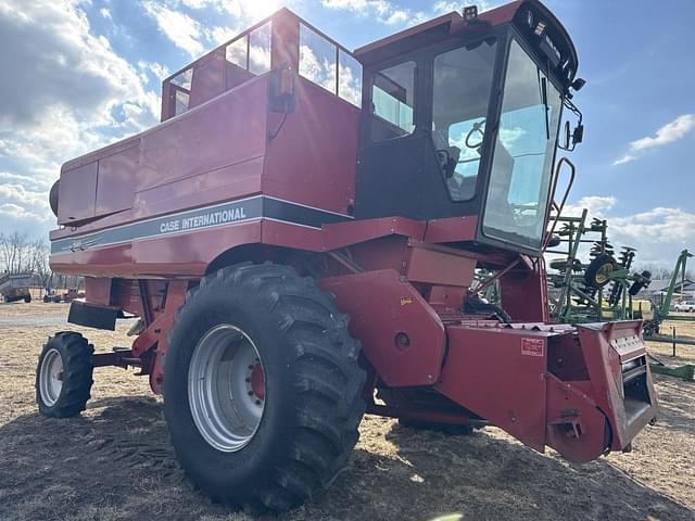 Image of Case IH 1640 equipment image 2