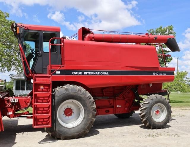 Image of Case IH 1640 equipment image 1