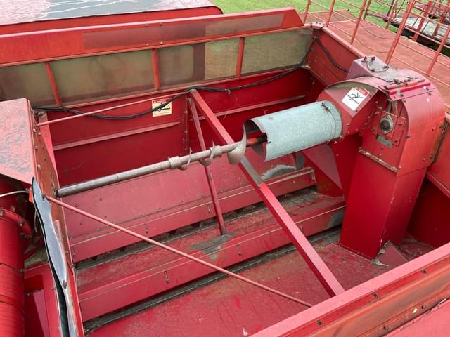 Image of Case IH 1640 equipment image 4