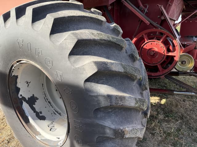 Image of Case IH 1680 equipment image 2