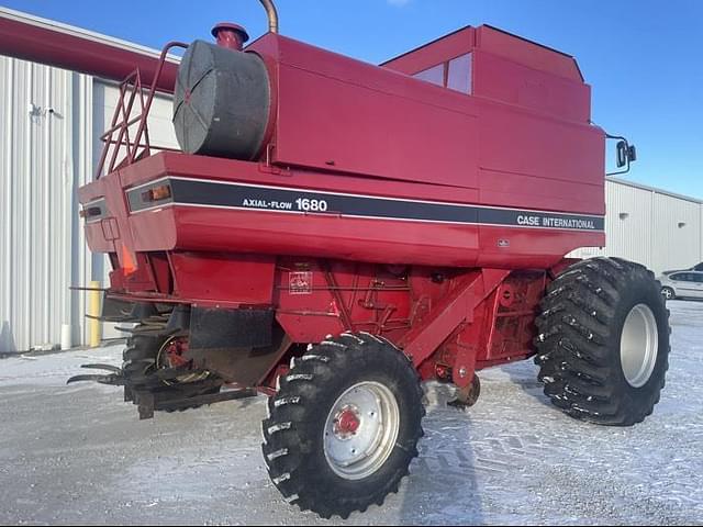 Image of Case IH 1680 equipment image 2