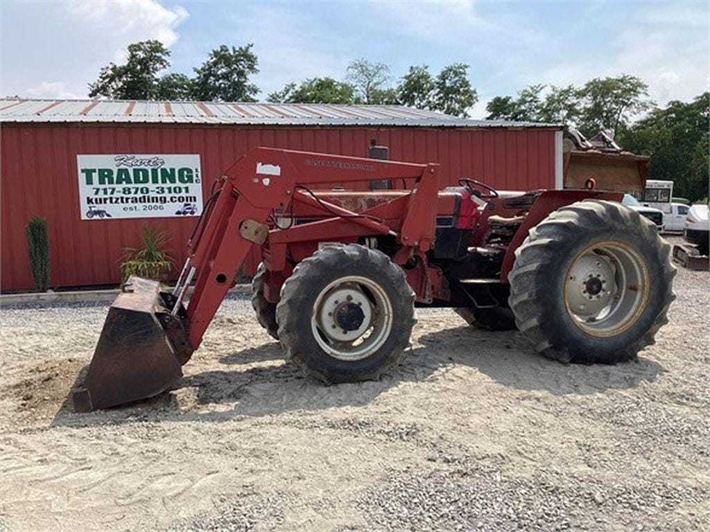 Main image Case IH 695
