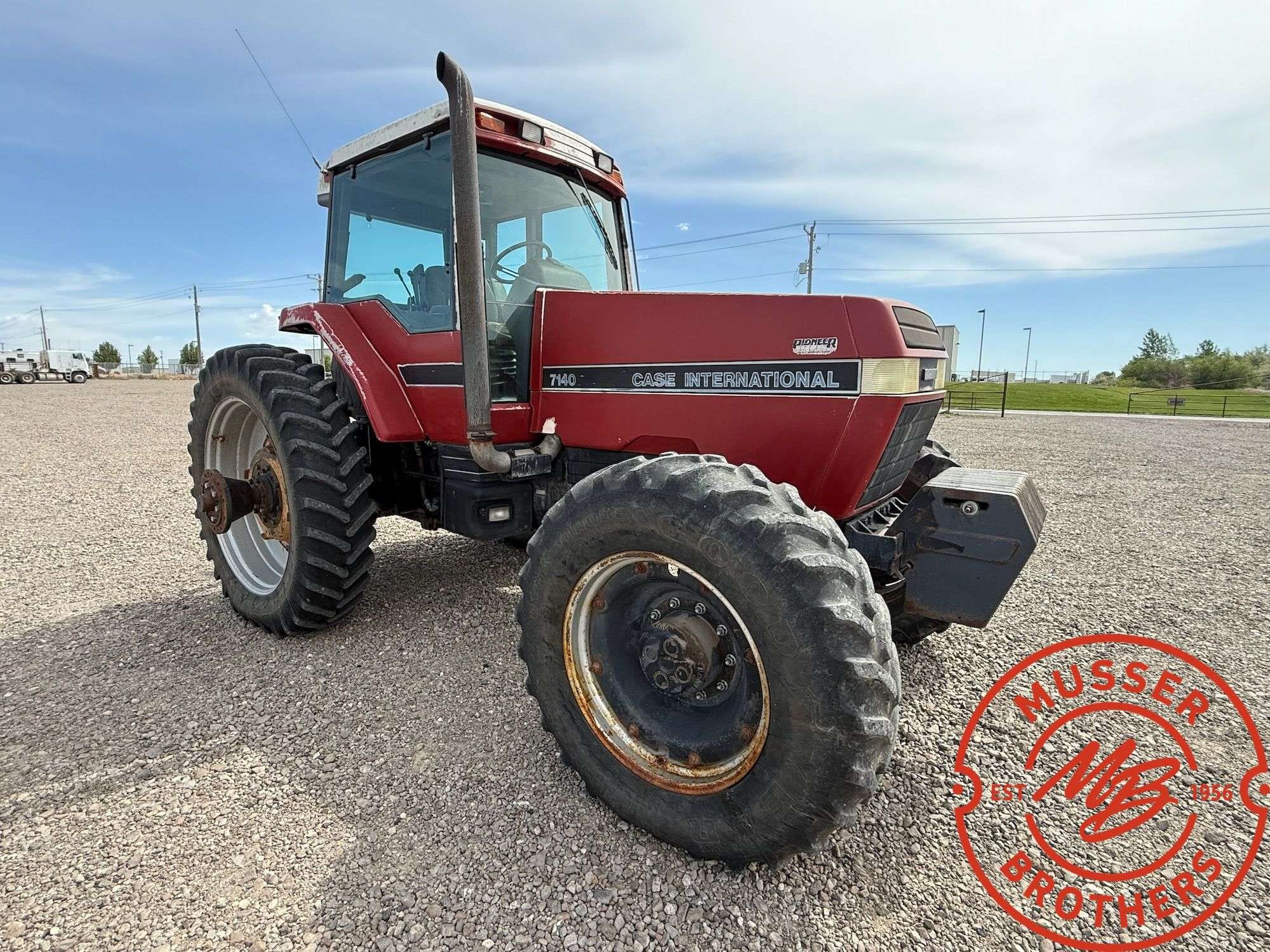 1992 Case IH 7140 Equipment Image0