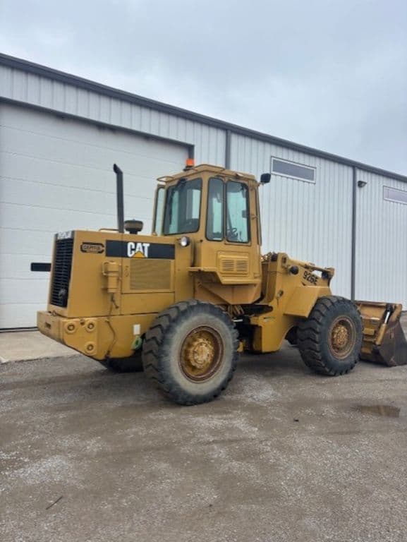 Image of Caterpillar 926E equipment image 3