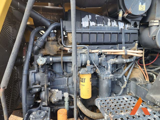 Image of Challenger 65B equipment image 2