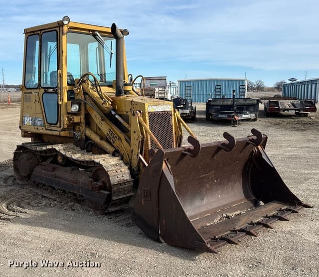 Image of Caterpillar 935C equipment image 2