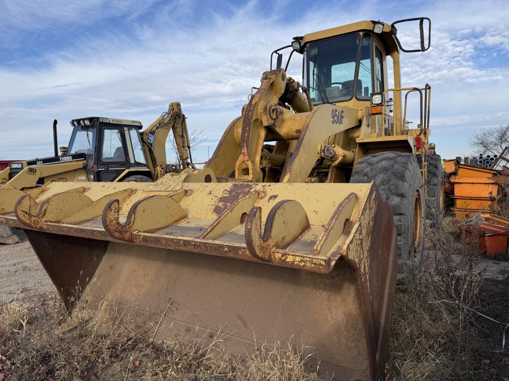 1992 Caterpillar 950F Equipment Image0