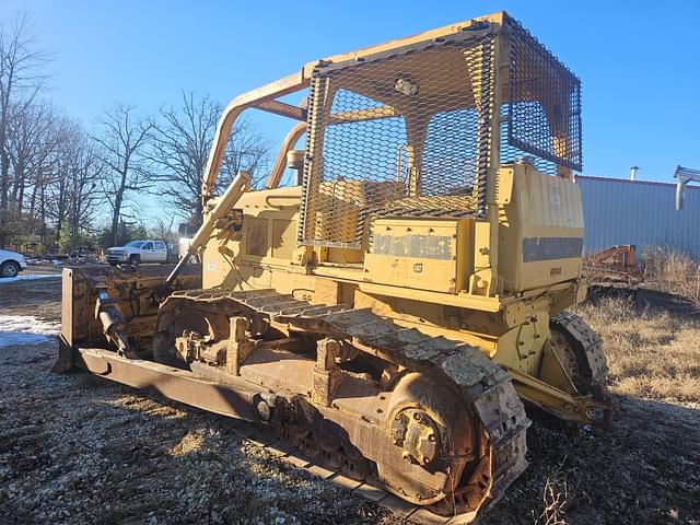 Image of Caterpillar D6D equipment image 4