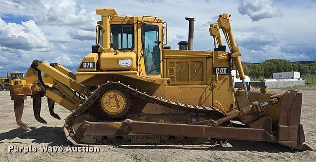 Image of Caterpillar D7H equipment image 3