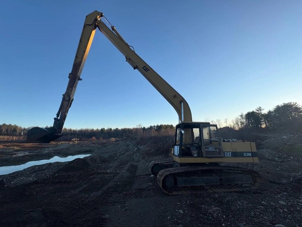 1992 Caterpillar EL240B Equipment Image0