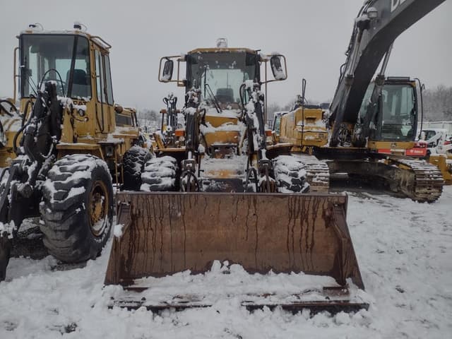 Image of Caterpillar IT24F equipment image 2