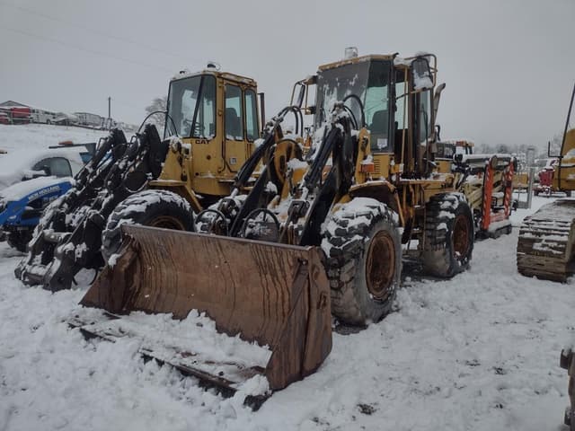 Image of Caterpillar IT24F equipment image 1