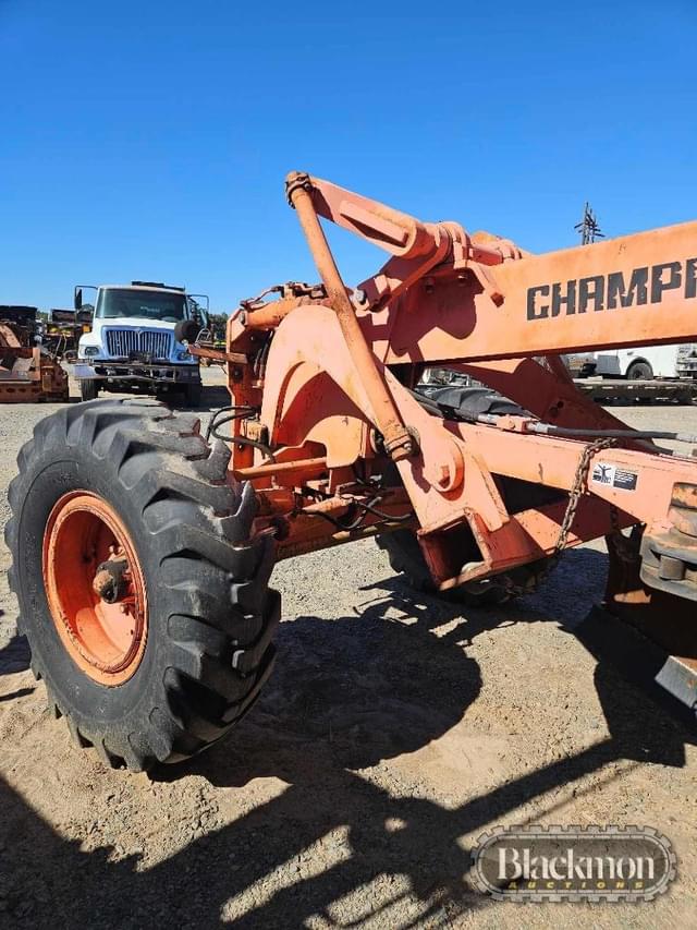 Image of Champion 720A equipment image 2