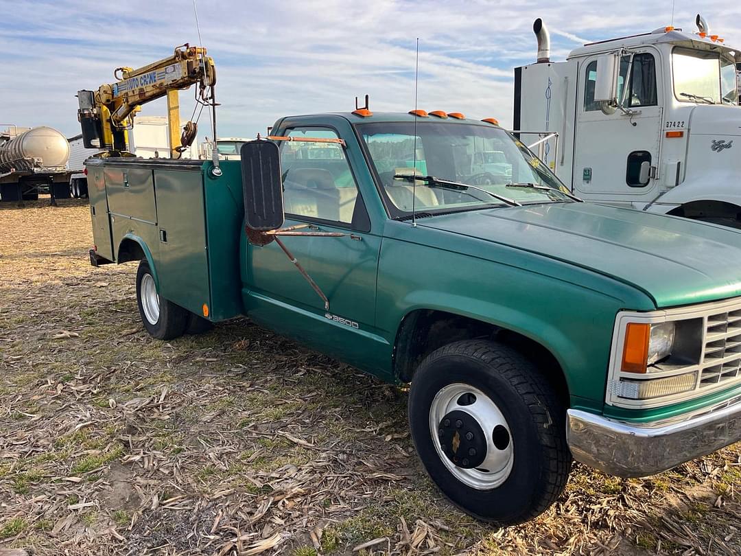 Image of Chevrolet 3500 Primary image