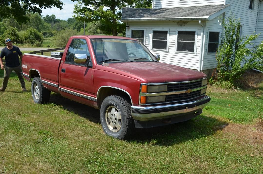 Image of Chevrolet 2500 Primary image