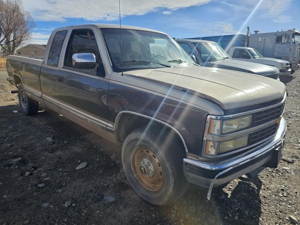 1992 Chevrolet 2500 Equipment Image0