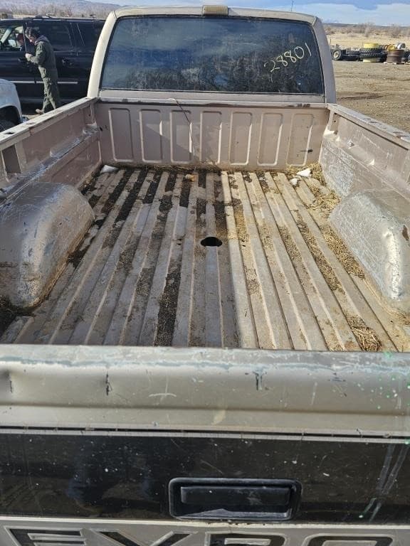 Image of Chevrolet 2500 equipment image 4