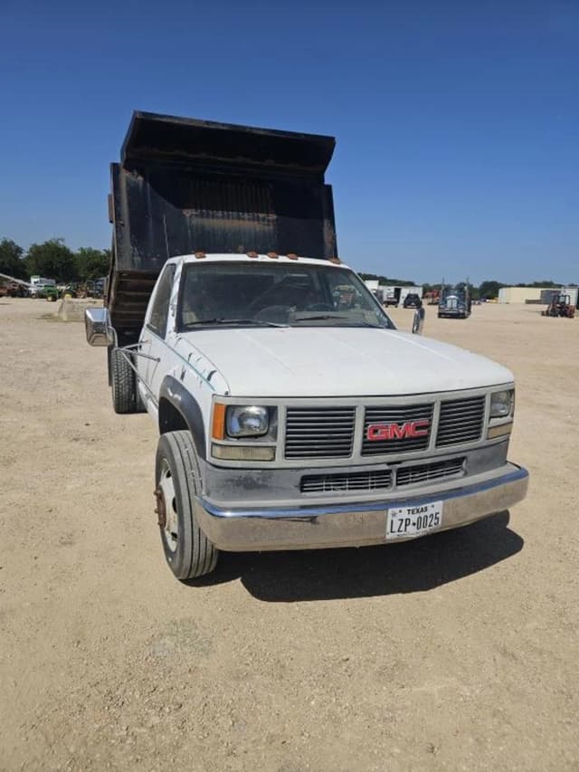 Image of Chevrolet 3500 equipment image 2