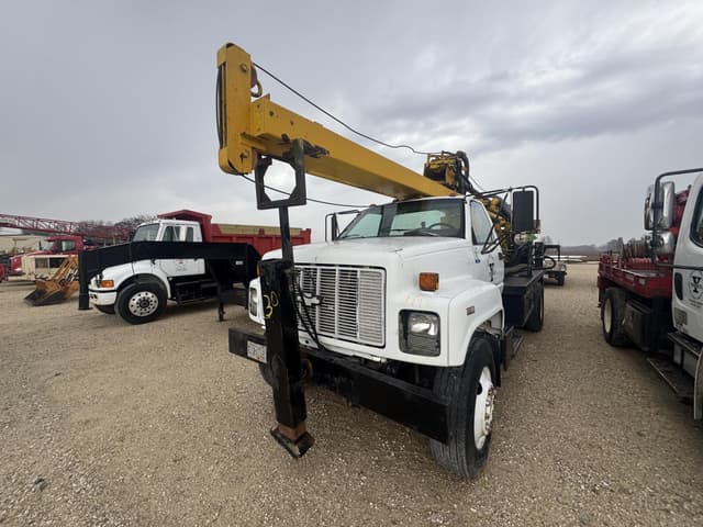 Image of Chevrolet 6500 equipment image 1