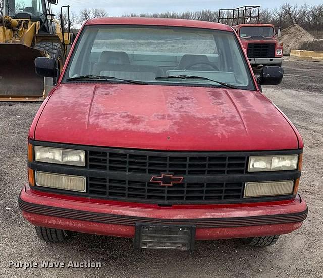 Image of Chevrolet C1500 equipment image 1