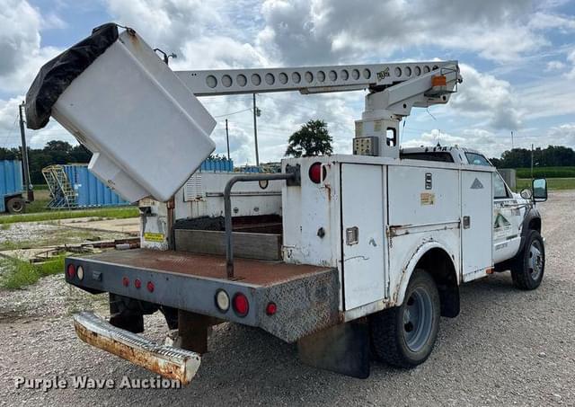 Image of Chevrolet C3500 equipment image 4