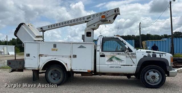 Image of Chevrolet C3500 equipment image 3