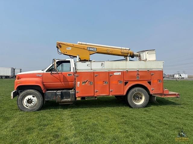 Image of Chevrolet Kodiak equipment image 1