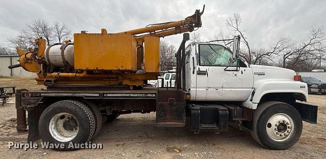 Image of Chevrolet Kodiak C8500 equipment image 3