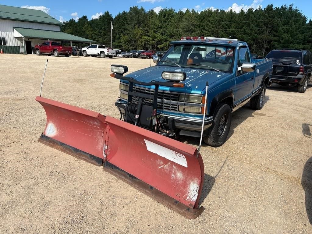 1992 Chevrolet 3500 Equipment Image0