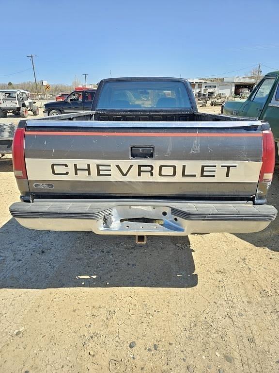 Image of Chevrolet 1500 equipment image 4