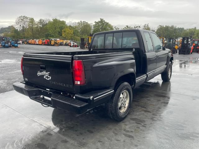 Image of Chevrolet 1500 equipment image 2