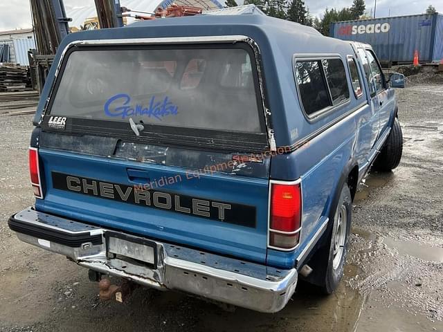 Image of Chevrolet S10 equipment image 4