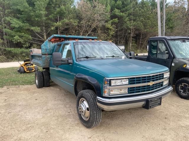 Image of Chevrolet 3500 equipment image 3