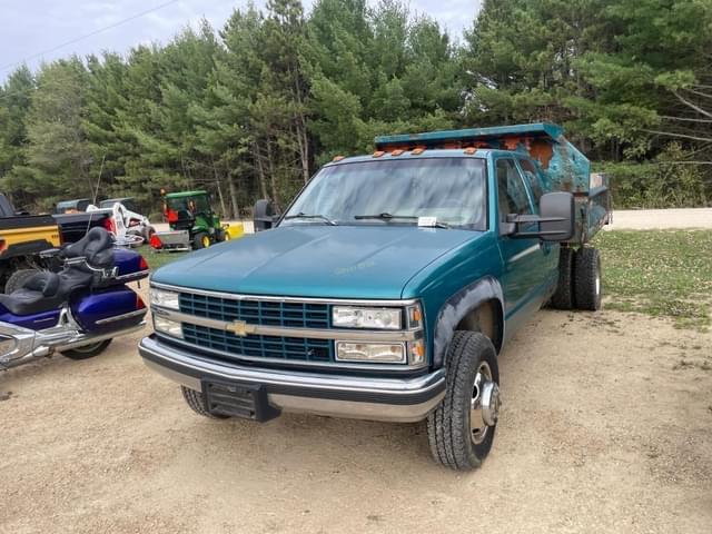 Image of Chevrolet 3500 equipment image 1