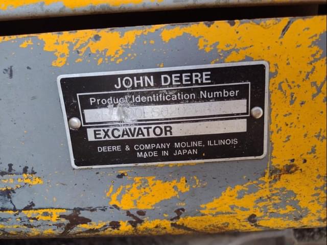 Image of John Deere 490E equipment image 4
