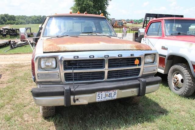 Image of Dodge Ram 350 equipment image 1