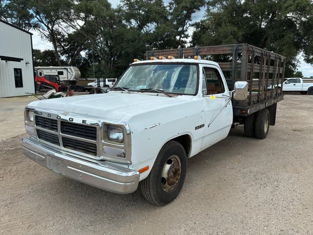 Image of Dodge Ram 3500 equipment image 1