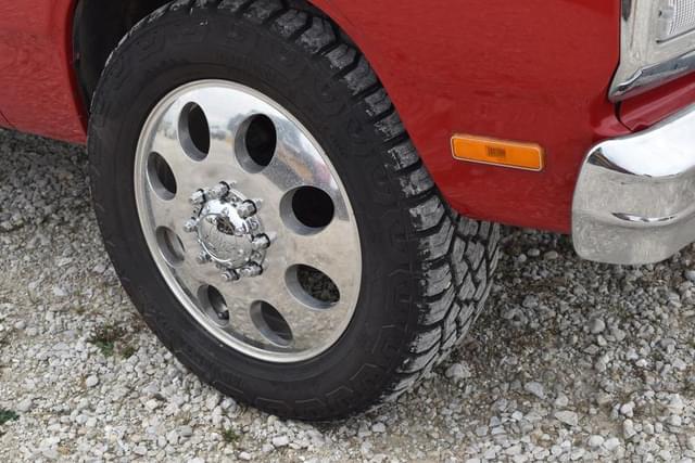 Image of Dodge D350 equipment image 3