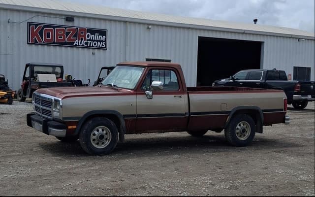 Image of Dodge Ram 150 equipment image 1