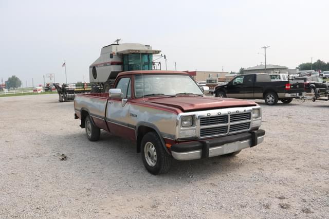 Image of Dodge Ram 150 equipment image 2