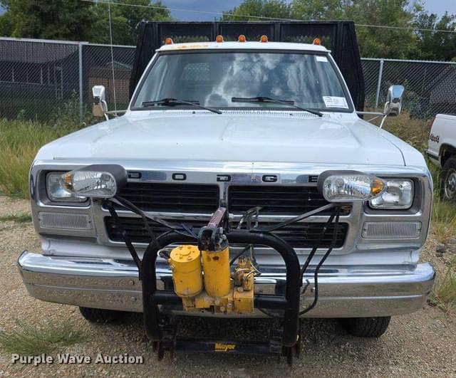 Image of Dodge Ram 350 equipment image 1