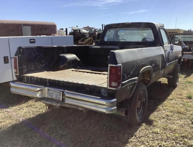 Image of Dodge Ram 250 equipment image 2