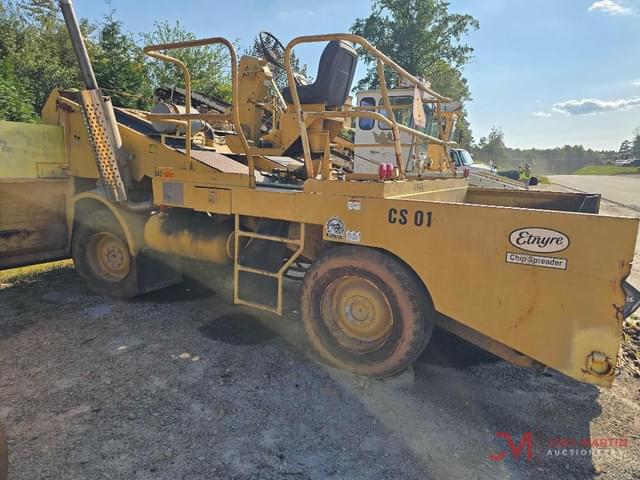Image of Etnyre Chip Spreader equipment image 1