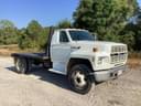 1992 Ford F-700 Image