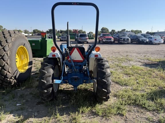 Image of Ford 1715 equipment image 4