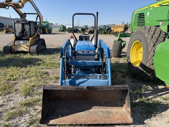Image of Ford 1715 equipment image 3