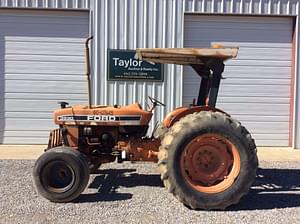 1992 Ford 3930 Tractor Image