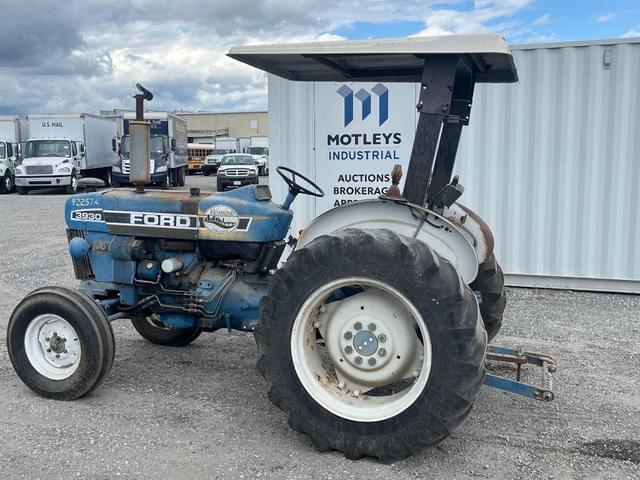 Image of Ford 3930 equipment image 1