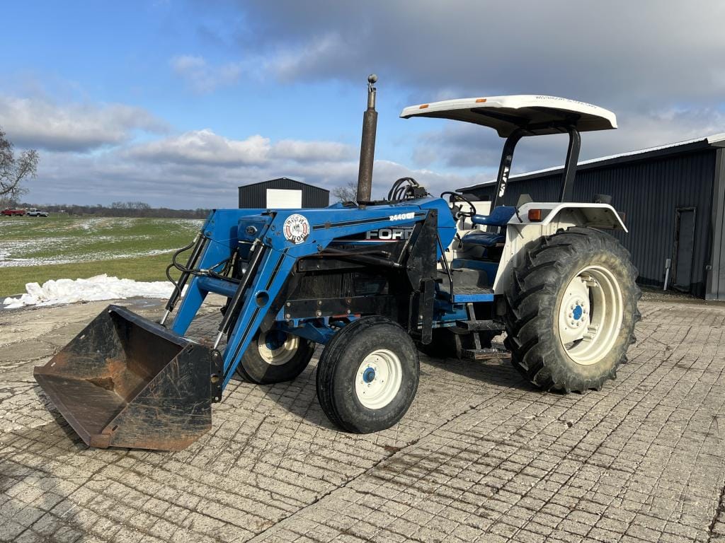 Ford 6640 Equipment Image0